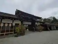 賀茂御祖神社(下鴨神社)の{uncategorized: "未分類", other: "その他", undefined: "問題あり", building: "その他建物", grave: "お墓", sacred_gate: "鳥居", guardian: "狛犬", statue: "像", buddha: "仏像", history: "歴史", nature: "自然", garden: "庭園", animal: "動物", pagoda: "塔", temizu: "手水舎", mountain_gate: "山門・神門", sanctuary: "本殿・本堂", subordinate: "末社・摂社", art: "芸術", scenery: "景色", jizo: "地蔵", ema: "絵馬", goshuin: "御朱印", omikuji: "おみくじ", items: "授与品その他", amulet: "お守り", goshuincho: "御朱印帳", eats: "食事", festival: "お祭り", votive_dance: "神楽", shichigosan: "七五三参", wedding: "結婚式", experience: "体験その他", initially: "初詣", around: "周辺", anti_infection: "感染症対策"}