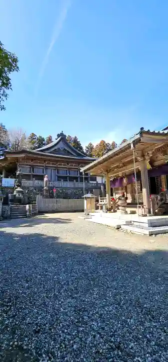 出石寺の{uncategorized: "未分類", other: "その他", undefined: "問題あり", building: "その他建物", grave: "お墓", sacred_gate: "鳥居", guardian: "狛犬", statue: "像", buddha: "仏像", history: "歴史", nature: "自然", garden: "庭園", animal: "動物", pagoda: "塔", temizu: "手水舎", mountain_gate: "山門・神門", sanctuary: "本殿・本堂", subordinate: "末社・摂社", art: "芸術", scenery: "景色", jizo: "地蔵", ema: "絵馬", goshuin: "御朱印", omikuji: "おみくじ", items: "授与品その他", amulet: "お守り", goshuincho: "御朱印帳", eats: "食事", festival: "お祭り", votive_dance: "神楽", shichigosan: "七五三参", wedding: "結婚式", experience: "体験その他", initially: "初詣", around: "周辺", anti_infection: "感染症対策"}