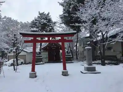 鷹栖神社の末社・摂社