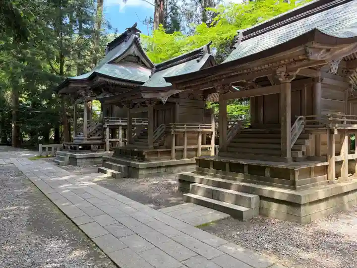 彌彦神社の{uncategorized: "未分類", other: "その他", undefined: "問題あり", building: "その他建物", grave: "お墓", sacred_gate: "鳥居", guardian: "狛犬", statue: "像", buddha: "仏像", history: "歴史", nature: "自然", garden: "庭園", animal: "動物", pagoda: "塔", temizu: "手水舎", mountain_gate: "山門・神門", sanctuary: "本殿・本堂", subordinate: "末社・摂社", art: "芸術", scenery: "景色", jizo: "地蔵", ema: "絵馬", goshuin: "御朱印", omikuji: "おみくじ", items: "授与品その他", amulet: "お守り", goshuincho: "御朱印帳", eats: "食事", festival: "お祭り", votive_dance: "神楽", shichigosan: "七五三参", wedding: "結婚式", experience: "体験その他", initially: "初詣", around: "周辺", anti_infection: "感染症対策"}