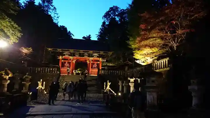 輪王寺の山門・神門