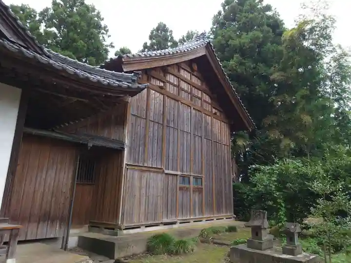 松尾神社の本殿・本堂