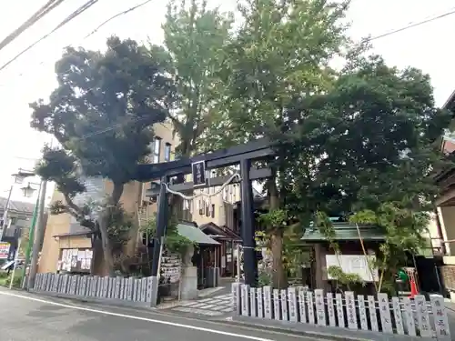 菊名神社の鳥居