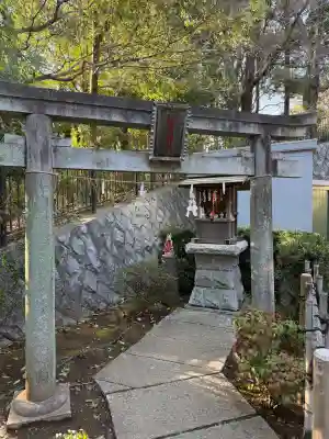 茅ヶ崎杉山神社の{uncategorized: "未分類", other: "その他", undefined: "問題あり", building: "その他建物", grave: "お墓", sacred_gate: "鳥居", guardian: "狛犬", statue: "像", buddha: "仏像", history: "歴史", nature: "自然", garden: "庭園", animal: "動物", pagoda: "塔", temizu: "手水舎", mountain_gate: "山門・神門", sanctuary: "本殿・本堂", subordinate: "末社・摂社", art: "芸術", scenery: "景色", jizo: "地蔵", ema: "絵馬", goshuin: "御朱印", omikuji: "おみくじ", items: "授与品その他", amulet: "お守り", goshuincho: "御朱印帳", eats: "食事", festival: "お祭り", votive_dance: "神楽", shichigosan: "七五三参", wedding: "結婚式", experience: "体験その他", initially: "初詣", around: "周辺", anti_infection: "感染症対策"}