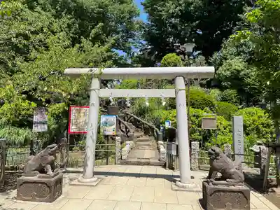 鳩森八幡神社の末社・摂社