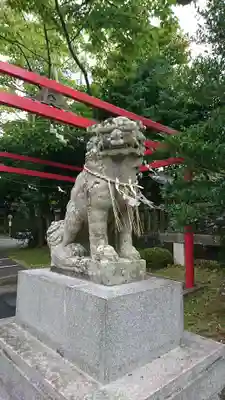 鳥屋神社の狛犬