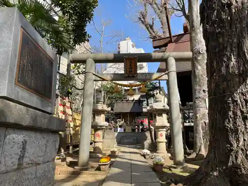 高円寺氷川神社の鳥居