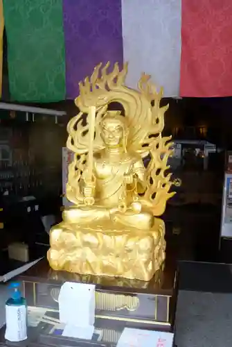 成田山横浜別院延命院の仏像