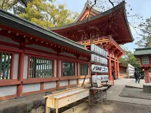 武蔵一宮氷川神社の{uncategorized: "未分類", other: "その他", undefined: "問題あり", building: "その他建物", grave: "お墓", sacred_gate: "鳥居", guardian: "狛犬", statue: "像", buddha: "仏像", history: "歴史", nature: "自然", garden: "庭園", animal: "動物", pagoda: "塔", temizu: "手水舎", mountain_gate: "山門・神門", sanctuary: "本殿・本堂", subordinate: "末社・摂社", art: "芸術", scenery: "景色", jizo: "地蔵", ema: "絵馬", goshuin: "御朱印", omikuji: "おみくじ", items: "授与品その他", amulet: "お守り", goshuincho: "御朱印帳", eats: "食事", festival: "お祭り", votive_dance: "神楽", shichigosan: "七五三参", wedding: "結婚式", experience: "体験その他", initially: "初詣", around: "周辺", anti_infection: "感染症対策"}