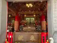 横濱関帝廟の{uncategorized: "未分類", other: "その他", undefined: "問題あり", building: "その他建物", grave: "お墓", sacred_gate: "鳥居", guardian: "狛犬", statue: "像", buddha: "仏像", history: "歴史", nature: "自然", garden: "庭園", animal: "動物", pagoda: "塔", temizu: "手水舎", mountain_gate: "山門・神門", sanctuary: "本殿・本堂", subordinate: "末社・摂社", art: "芸術", scenery: "景色", jizo: "地蔵", ema: "絵馬", goshuin: "御朱印", omikuji: "おみくじ", items: "授与品その他", amulet: "お守り", goshuincho: "御朱印帳", eats: "食事", festival: "お祭り", votive_dance: "神楽", shichigosan: "七五三参", wedding: "結婚式", experience: "体験その他", initially: "初詣", around: "周辺", anti_infection: "感染症対策"}