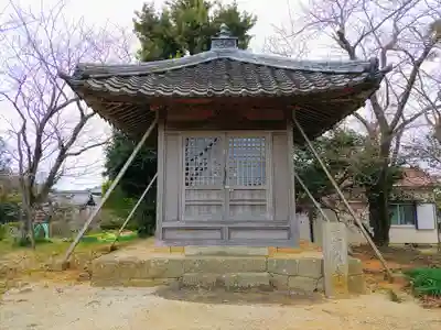 観音堂の本殿・本堂