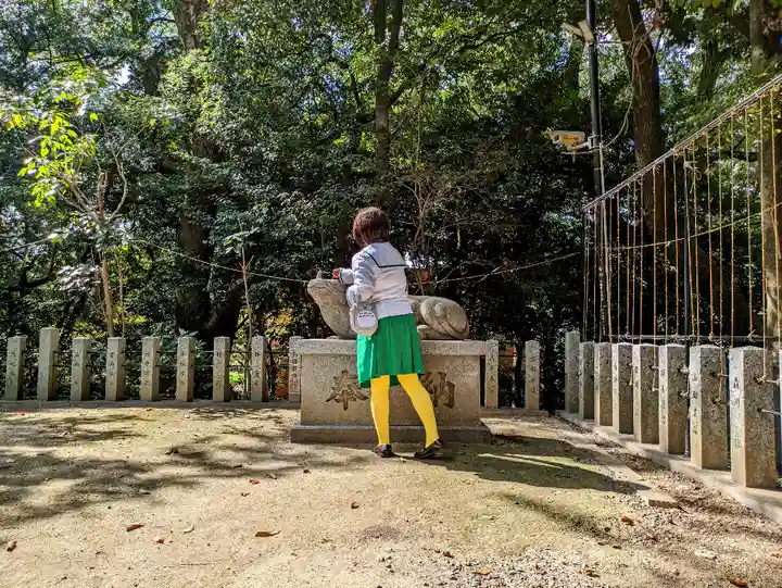 白山神社(二子町)の像