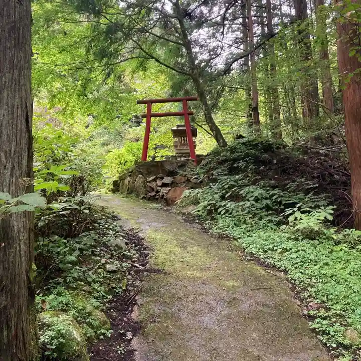 大嶽山那賀都神社(山梨県)