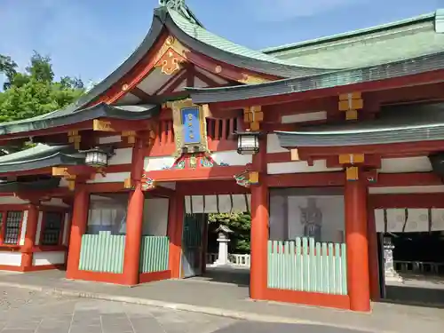 日枝神社の山門