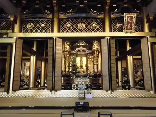 東本願寺の本殿・本堂