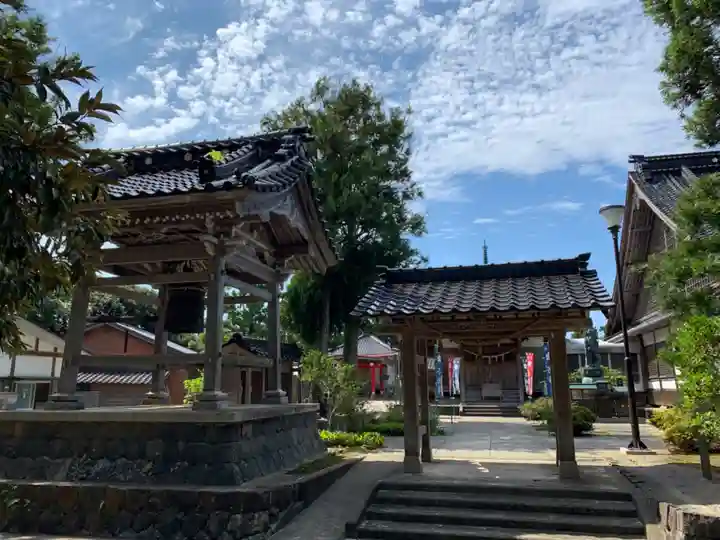 正覚院の山門・神門