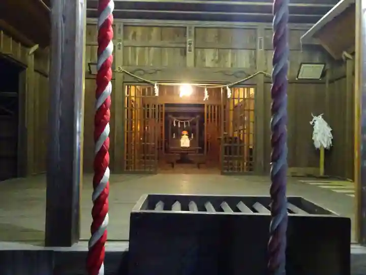 白山神社の本殿・本堂