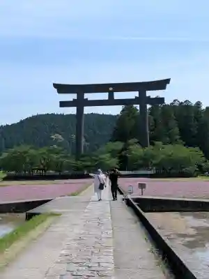 大斎原(熊野本宮大社旧社地)の{uncategorized: "未分類", other: "その他", undefined: "問題あり", building: "その他建物", grave: "お墓", sacred_gate: "鳥居", guardian: "狛犬", statue: "像", buddha: "仏像", history: "歴史", nature: "自然", garden: "庭園", animal: "動物", pagoda: "塔", temizu: "手水舎", mountain_gate: "山門・神門", sanctuary: "本殿・本堂", subordinate: "末社・摂社", art: "芸術", scenery: "景色", jizo: "地蔵", ema: "絵馬", goshuin: "御朱印", omikuji: "おみくじ", items: "授与品その他", amulet: "お守り", goshuincho: "御朱印帳", eats: "食事", festival: "お祭り", votive_dance: "神楽", shichigosan: "七五三参", wedding: "結婚式", experience: "体験その他", initially: "初詣", around: "周辺", anti_infection: "感染症対策"}
