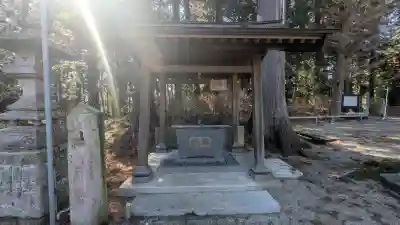 磯山神社の{uncategorized: "未分類", other: "その他", undefined: "問題あり", building: "その他建物", grave: "お墓", sacred_gate: "鳥居", guardian: "狛犬", statue: "像", buddha: "仏像", history: "歴史", nature: "自然", garden: "庭園", animal: "動物", pagoda: "塔", temizu: "手水舎", mountain_gate: "山門・神門", sanctuary: "本殿・本堂", subordinate: "末社・摂社", art: "芸術", scenery: "景色", jizo: "地蔵", ema: "絵馬", goshuin: "御朱印", omikuji: "おみくじ", items: "授与品その他", amulet: "お守り", goshuincho: "御朱印帳", eats: "食事", festival: "お祭り", votive_dance: "神楽", shichigosan: "七五三参", wedding: "結婚式", experience: "体験その他", initially: "初詣", around: "周辺", anti_infection: "感染症対策"}