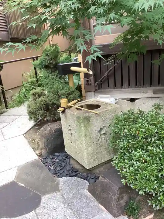 慈法寺の手水舎