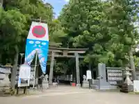 熊野本宮大社の{uncategorized: "未分類", other: "その他", undefined: "問題あり", building: "その他建物", grave: "お墓", sacred_gate: "鳥居", guardian: "狛犬", statue: "像", buddha: "仏像", history: "歴史", nature: "自然", garden: "庭園", animal: "動物", pagoda: "塔", temizu: "手水舎", mountain_gate: "山門・神門", sanctuary: "本殿・本堂", subordinate: "末社・摂社", art: "芸術", scenery: "景色", jizo: "地蔵", ema: "絵馬", goshuin: "御朱印", omikuji: "おみくじ", items: "授与品その他", amulet: "お守り", goshuincho: "御朱印帳", eats: "食事", festival: "お祭り", votive_dance: "神楽", shichigosan: "七五三参", wedding: "結婚式", experience: "体験その他", initially: "初詣", around: "周辺", anti_infection: "感染症対策"}