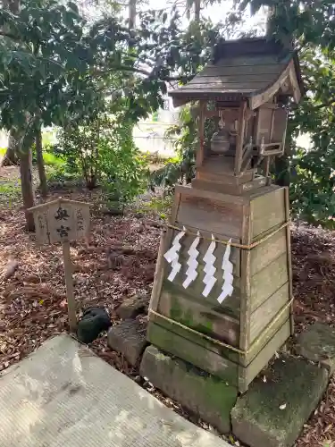 鶴峯八幡宮の{uncategorized: "未分類", other: "その他", undefined: "問題あり", building: "その他建物", grave: "お墓", sacred_gate: "鳥居", guardian: "狛犬", statue: "像", buddha: "仏像", history: "歴史", nature: "自然", garden: "庭園", animal: "動物", pagoda: "塔", temizu: "手水舎", mountain_gate: "山門・神門", sanctuary: "本殿・本堂", subordinate: "末社・摂社", art: "芸術", scenery: "景色", jizo: "地蔵", ema: "絵馬", goshuin: "御朱印", omikuji: "おみくじ", items: "授与品その他", amulet: "お守り", goshuincho: "御朱印帳", eats: "食事", festival: "お祭り", votive_dance: "神楽", shichigosan: "七五三参", wedding: "結婚式", experience: "体験その他", initially: "初詣", around: "周辺", anti_infection: "感染症対策"}