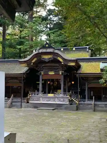 諏訪大社の{uncategorized: "未分類", other: "その他", undefined: "問題あり", building: "その他建物", grave: "お墓", sacred_gate: "鳥居", guardian: "狛犬", statue: "像", buddha: "仏像", history: "歴史", nature: "自然", garden: "庭園", animal: "動物", pagoda: "塔", temizu: "手水舎", mountain_gate: "山門・神門", sanctuary: "本殿・本堂", subordinate: "末社・摂社", art: "芸術", scenery: "景色", jizo: "地蔵", ema: "絵馬", goshuin: "御朱印", omikuji: "おみくじ", items: "授与品その他", amulet: "お守り", goshuincho: "御朱印帳", eats: "食事", festival: "お祭り", votive_dance: "神楽", shichigosan: "七五三参", wedding: "結婚式", experience: "体験その他", initially: "初詣", around: "周辺", anti_infection: "感染症対策"}