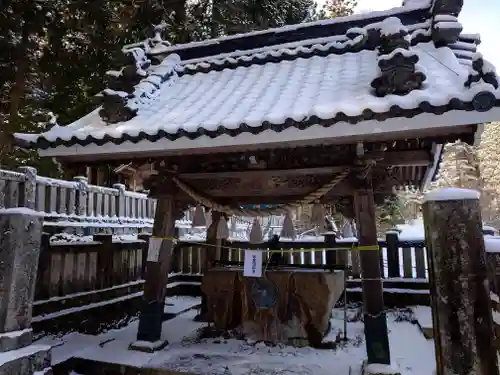 有明山神社の手水舎