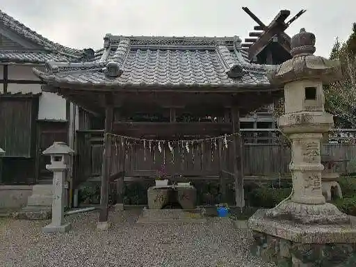 神館飯野高市本多神社の手水舎