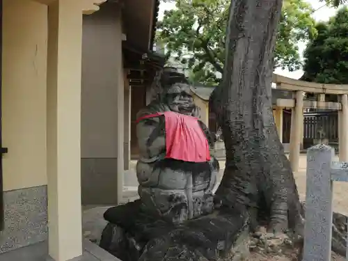 舞子六神社の像