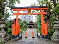 源九郎稲荷神社の鳥居