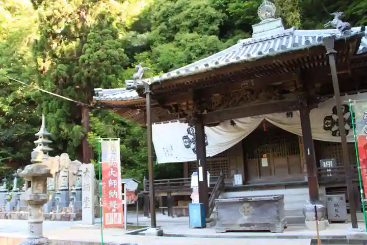 八栗寺の本殿・本堂
