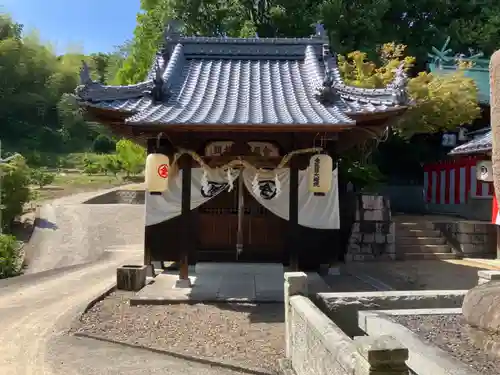  貴布祢神社の末社