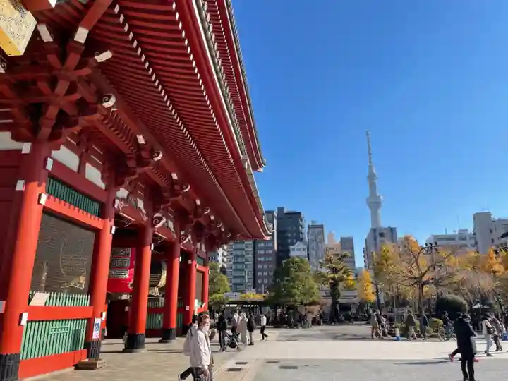 浅草寺の山門・神門