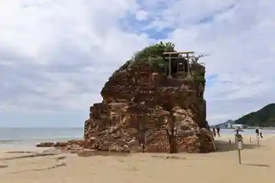 稲佐の浜 弁天島(島根県)
