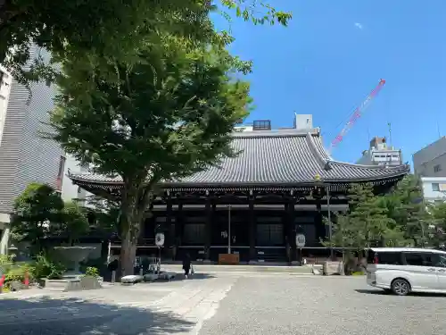 本能寺の{uncategorized: "未分類", other: "その他", undefined: "問題あり", building: "その他建物", grave: "お墓", sacred_gate: "鳥居", guardian: "狛犬", statue: "像", buddha: "仏像", history: "歴史", nature: "自然", garden: "庭園", animal: "動物", pagoda: "塔", temizu: "手水舎", mountain_gate: "山門・神門", sanctuary: "本殿・本堂", subordinate: "末社・摂社", art: "芸術", scenery: "景色", jizo: "地蔵", ema: "絵馬", goshuin: "御朱印", omikuji: "おみくじ", items: "授与品その他", amulet: "お守り", goshuincho: "御朱印帳", eats: "食事", festival: "お祭り", votive_dance: "神楽", shichigosan: "七五三参", wedding: "結婚式", experience: "体験その他", initially: "初詣", around: "周辺", anti_infection: "感染症対策"}