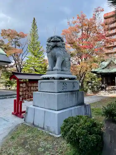 善知鳥神社の狛犬