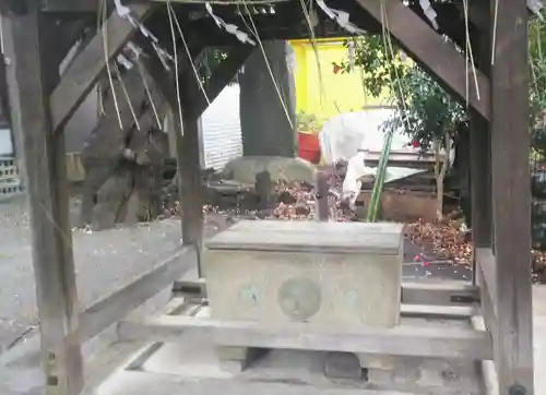 大松氷川神社の手水舎