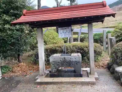 正八幡神社の手水舎