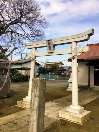 八幡神社の鳥居