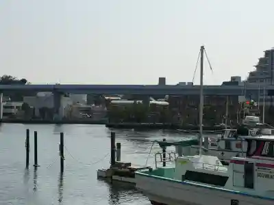 琵琶島神社の{uncategorized: "未分類", other: "その他", undefined: "問題あり", building: "その他建物", grave: "お墓", sacred_gate: "鳥居", guardian: "狛犬", statue: "像", buddha: "仏像", history: "歴史", nature: "自然", garden: "庭園", animal: "動物", pagoda: "塔", temizu: "手水舎", mountain_gate: "山門・神門", sanctuary: "本殿・本堂", subordinate: "末社・摂社", art: "芸術", scenery: "景色", jizo: "地蔵", ema: "絵馬", goshuin: "御朱印", omikuji: "おみくじ", items: "授与品その他", amulet: "お守り", goshuincho: "御朱印帳", eats: "食事", festival: "お祭り", votive_dance: "神楽", shichigosan: "七五三参", wedding: "結婚式", experience: "体験その他", initially: "初詣", around: "周辺", anti_infection: "感染症対策"}