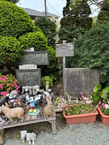 正法院の{uncategorized: "未分類", other: "その他", undefined: "問題あり", building: "その他建物", grave: "お墓", sacred_gate: "鳥居", guardian: "狛犬", statue: "像", buddha: "仏像", history: "歴史", nature: "自然", garden: "庭園", animal: "動物", pagoda: "塔", temizu: "手水舎", mountain_gate: "山門・神門", sanctuary: "本殿・本堂", subordinate: "末社・摂社", art: "芸術", scenery: "景色", jizo: "地蔵", ema: "絵馬", goshuin: "御朱印", omikuji: "おみくじ", items: "授与品その他", amulet: "お守り", goshuincho: "御朱印帳", eats: "食事", festival: "お祭り", votive_dance: "神楽", shichigosan: "七五三参", wedding: "結婚式", experience: "体験その他", initially: "初詣", around: "周辺", anti_infection: "感染症対策"}