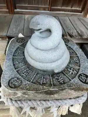 琴平神社の{uncategorized: "未分類", other: "その他", undefined: "問題あり", building: "その他建物", grave: "お墓", sacred_gate: "鳥居", guardian: "狛犬", statue: "像", buddha: "仏像", history: "歴史", nature: "自然", garden: "庭園", animal: "動物", pagoda: "塔", temizu: "手水舎", mountain_gate: "山門・神門", sanctuary: "本殿・本堂", subordinate: "末社・摂社", art: "芸術", scenery: "景色", jizo: "地蔵", ema: "絵馬", goshuin: "御朱印", omikuji: "おみくじ", items: "授与品その他", amulet: "お守り", goshuincho: "御朱印帳", eats: "食事", festival: "お祭り", votive_dance: "神楽", shichigosan: "七五三参", wedding: "結婚式", experience: "体験その他", initially: "初詣", around: "周辺", anti_infection: "感染症対策"}