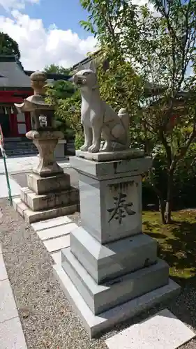 越中稲荷神社の狛犬