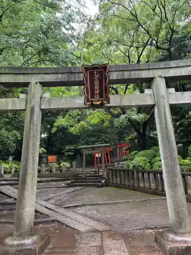 駒込稲荷神社(東京都)