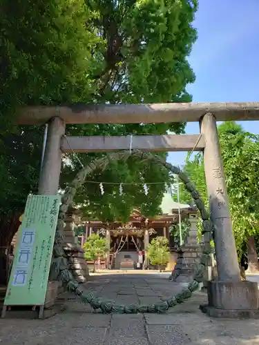 諏訪神社の鳥居