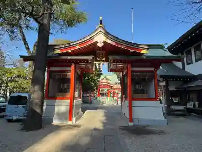 馬橋稲荷神社の{uncategorized: "未分類", other: "その他", undefined: "問題あり", building: "その他建物", grave: "お墓", sacred_gate: "鳥居", guardian: "狛犬", statue: "像", buddha: "仏像", history: "歴史", nature: "自然", garden: "庭園", animal: "動物", pagoda: "塔", temizu: "手水舎", mountain_gate: "山門・神門", sanctuary: "本殿・本堂", subordinate: "末社・摂社", art: "芸術", scenery: "景色", jizo: "地蔵", ema: "絵馬", goshuin: "御朱印", omikuji: "おみくじ", items: "授与品その他", amulet: "お守り", goshuincho: "御朱印帳", eats: "食事", festival: "お祭り", votive_dance: "神楽", shichigosan: "七五三参", wedding: "結婚式", experience: "体験その他", initially: "初詣", around: "周辺", anti_infection: "感染症対策"}