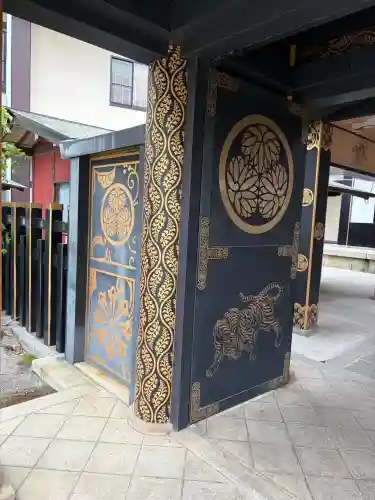 水戸東照宮の{uncategorized: "未分類", other: "その他", undefined: "問題あり", building: "その他建物", grave: "お墓", sacred_gate: "鳥居", guardian: "狛犬", statue: "像", buddha: "仏像", history: "歴史", nature: "自然", garden: "庭園", animal: "動物", pagoda: "塔", temizu: "手水舎", mountain_gate: "山門・神門", sanctuary: "本殿・本堂", subordinate: "末社・摂社", art: "芸術", scenery: "景色", jizo: "地蔵", ema: "絵馬", goshuin: "御朱印", omikuji: "おみくじ", items: "授与品その他", amulet: "お守り", goshuincho: "御朱印帳", eats: "食事", festival: "お祭り", votive_dance: "神楽", shichigosan: "七五三参", wedding: "結婚式", experience: "体験その他", initially: "初詣", around: "周辺", anti_infection: "感染症対策"}