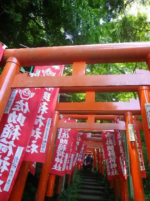 佐助稲荷神社の鳥居