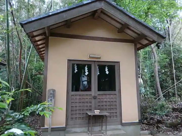 道野辺八幡宮の{uncategorized: "未分類", other: "その他", undefined: "問題あり", building: "その他建物", grave: "お墓", sacred_gate: "鳥居", guardian: "狛犬", statue: "像", buddha: "仏像", history: "歴史", nature: "自然", garden: "庭園", animal: "動物", pagoda: "塔", temizu: "手水舎", mountain_gate: "山門・神門", sanctuary: "本殿・本堂", subordinate: "末社・摂社", art: "芸術", scenery: "景色", jizo: "地蔵", ema: "絵馬", goshuin: "御朱印", omikuji: "おみくじ", items: "授与品その他", amulet: "お守り", goshuincho: "御朱印帳", eats: "食事", festival: "お祭り", votive_dance: "神楽", shichigosan: "七五三参", wedding: "結婚式", experience: "体験その他", initially: "初詣", around: "周辺", anti_infection: "感染症対策"}